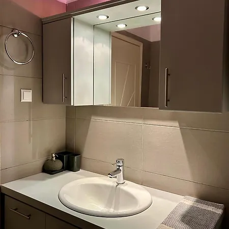 Fenia Semesterbostad