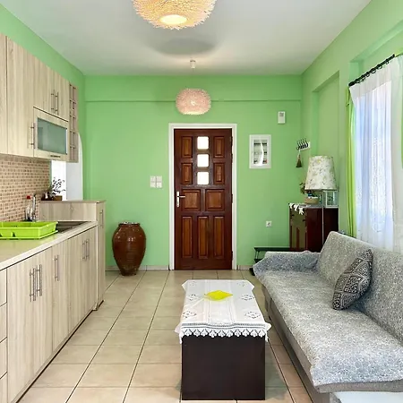 Semesterbostad Fenia *