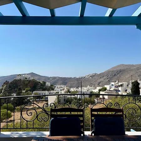 Semesterbostad Fenia Aegiali