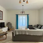 Fenia * Egíali