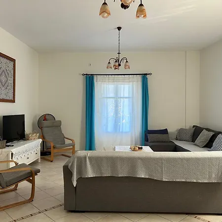 Fenia * Aegiali