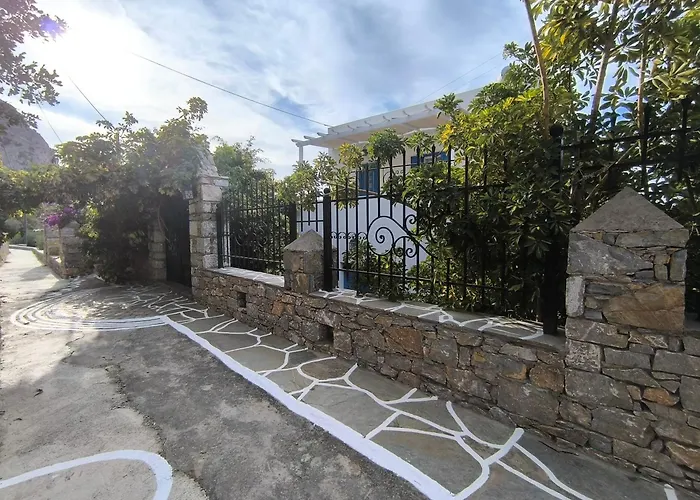 Fenia Casa de Férias *