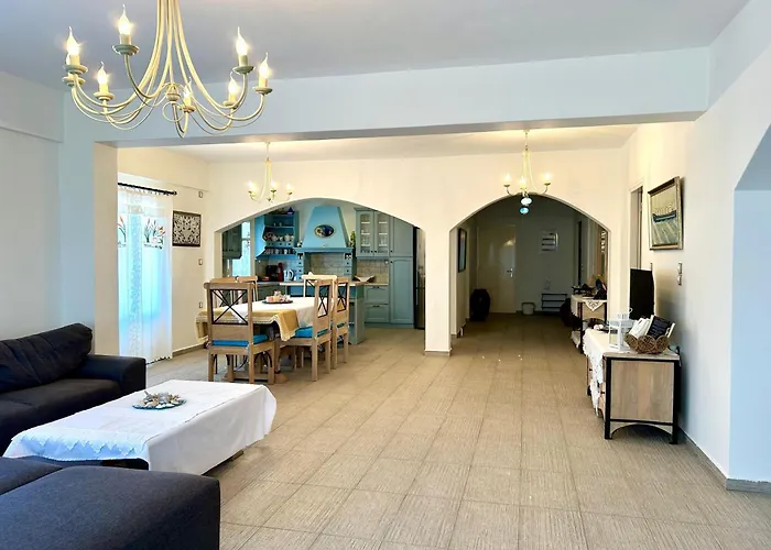 度假居 Fenia 艾吉亚里