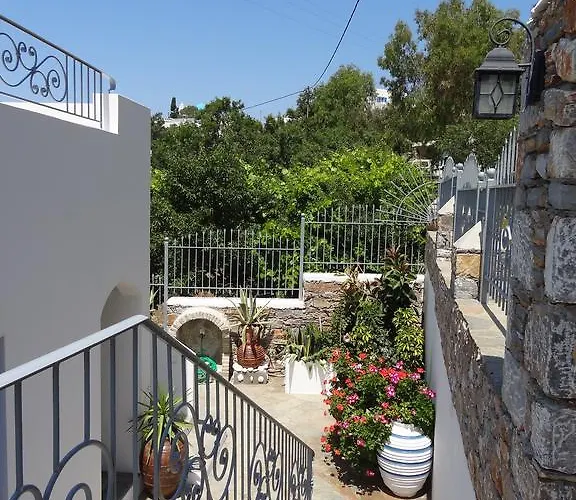 Fenia Casa de Férias *